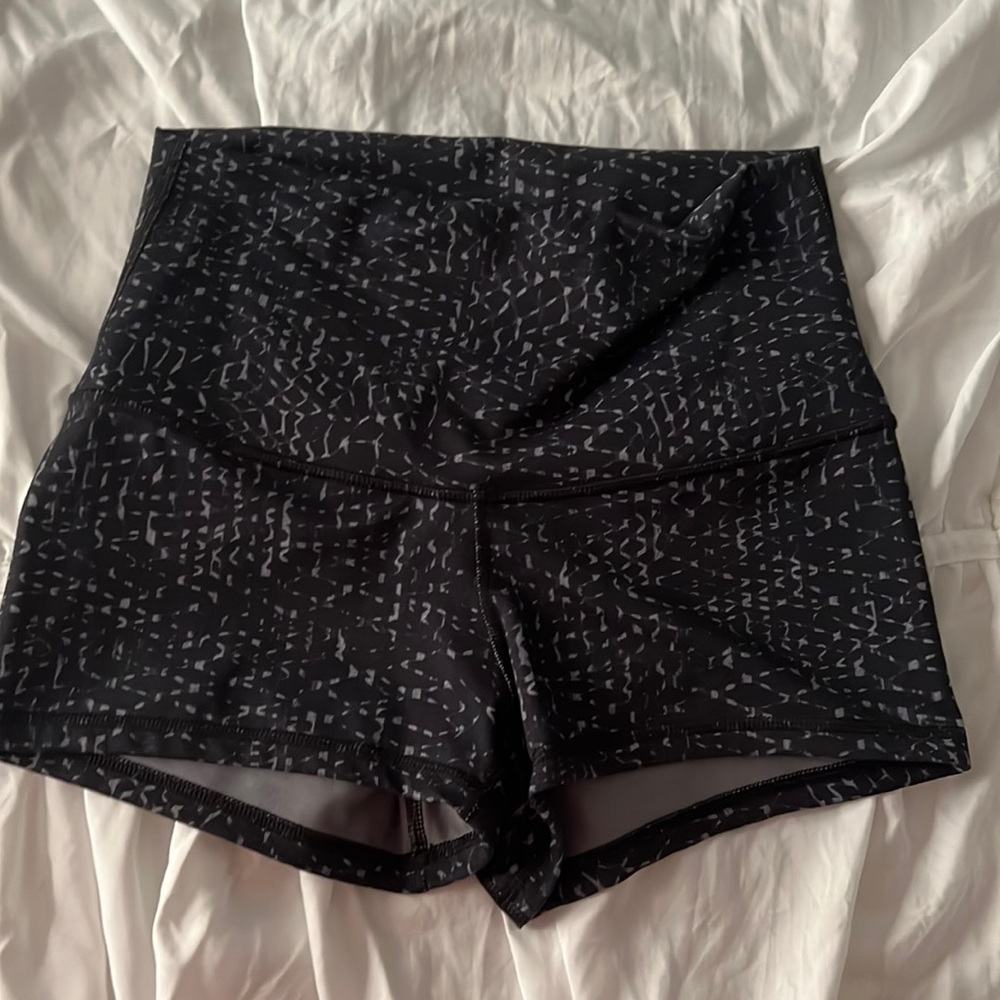 Lululemon high rise booty shorts
